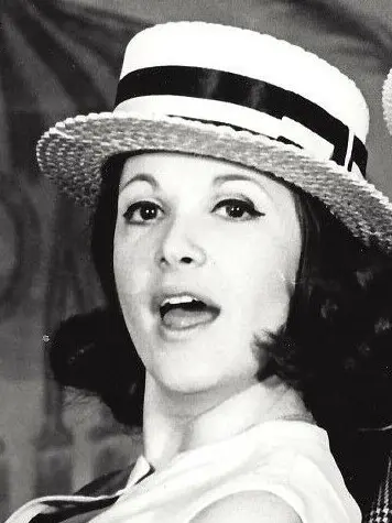 Linda Lavin