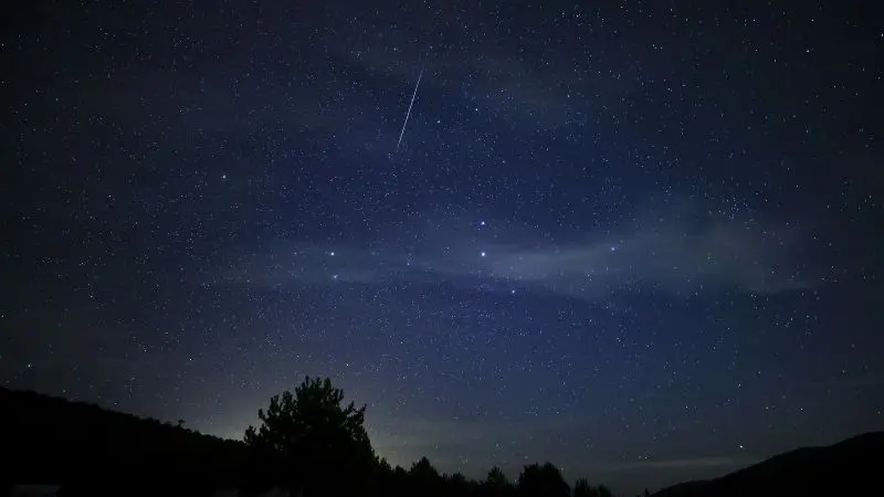 Quadrantid Meteor Shower Peaks, Ushering in 2025's Stargazing