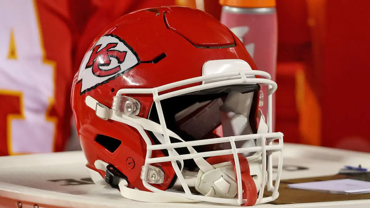 NFL Week 18 & Chiefs' Travel Issues