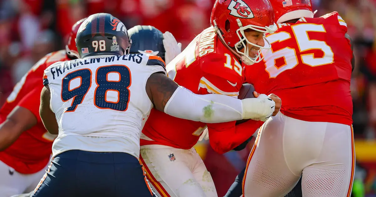 Chiefs' Flight Delayed by Icy Conditions in Kansas City