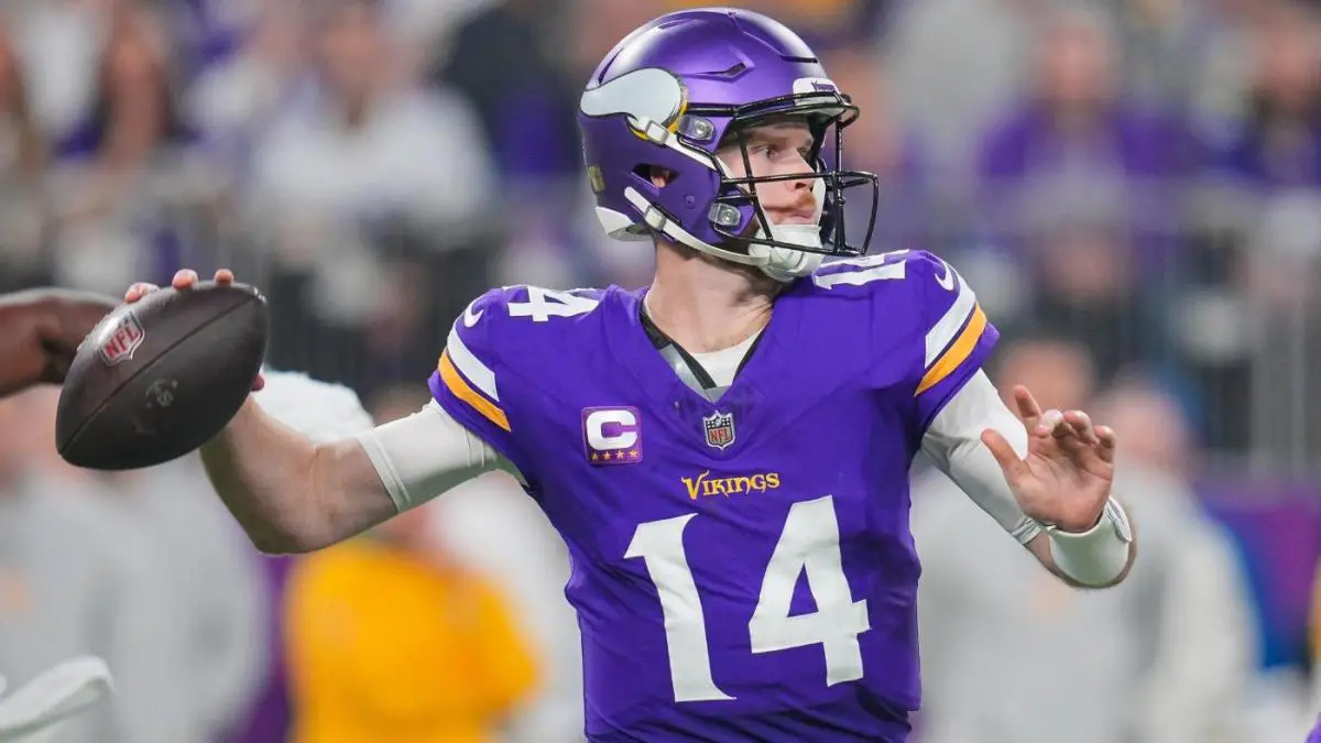 Lions vs. Vikings Week 18 Showdown: Betting Odds, Expert Picks & Game Day Updates