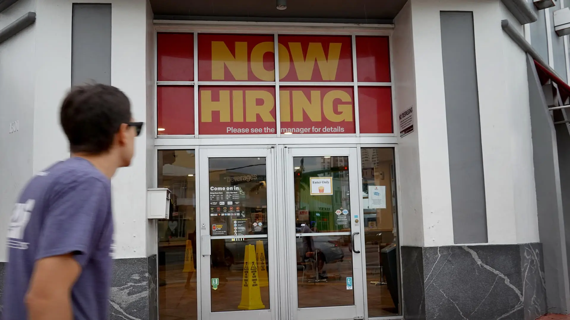 US Labor Market Surges in December: Job Growth Exceeds Expectations, Unemployment Dips to 4.1%