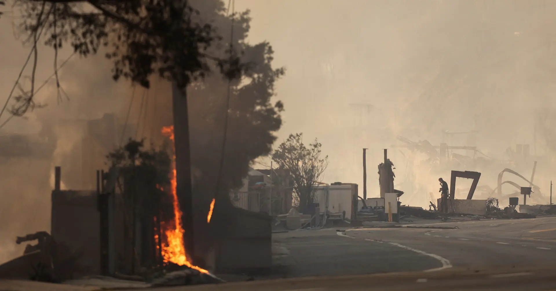 Hollywood Hills Blaze Contained, But Southern California Wildfire Threat Remains High